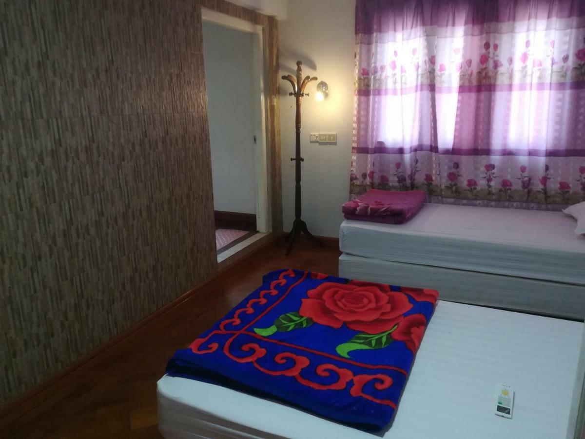Lux Pillow Hostel Nyaung-U Екстериор снимка