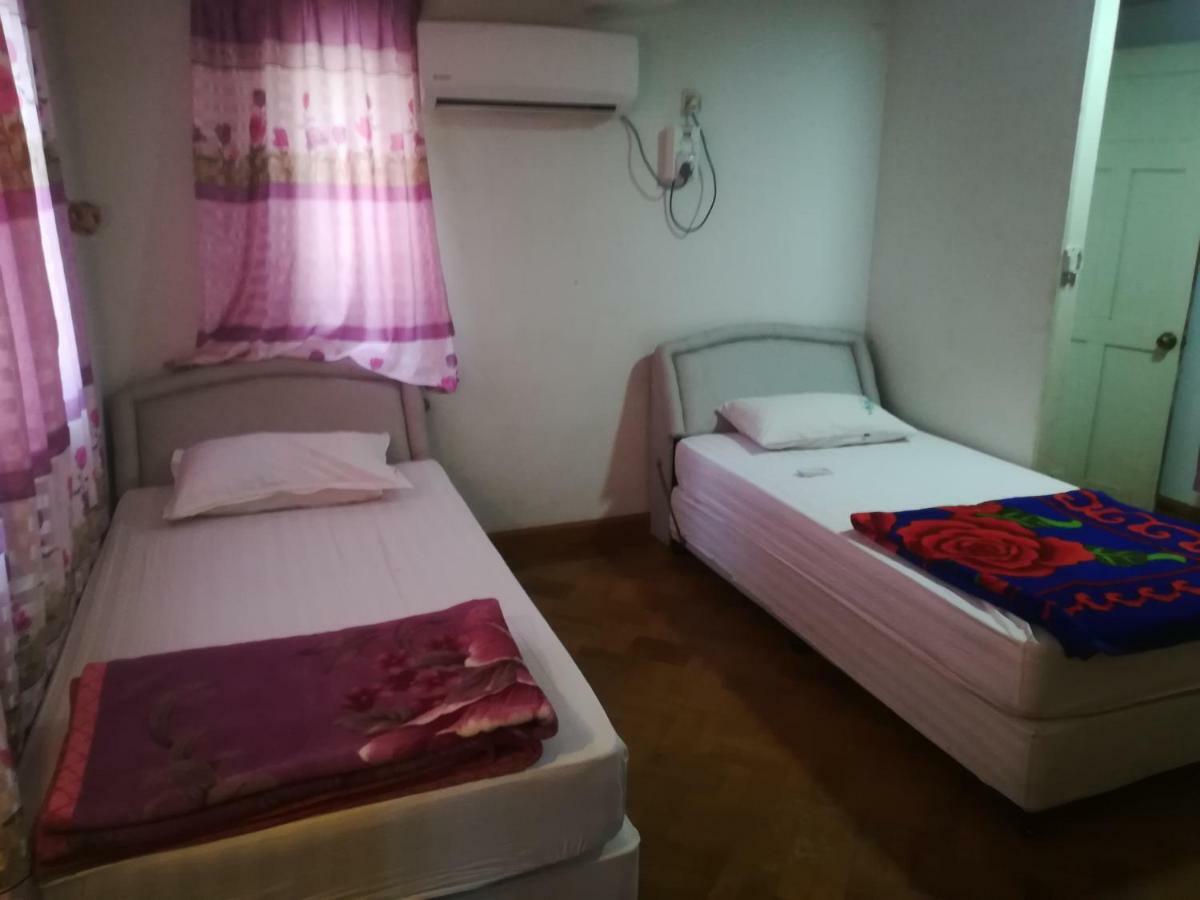 Lux Pillow Hostel Nyaung-U Екстериор снимка