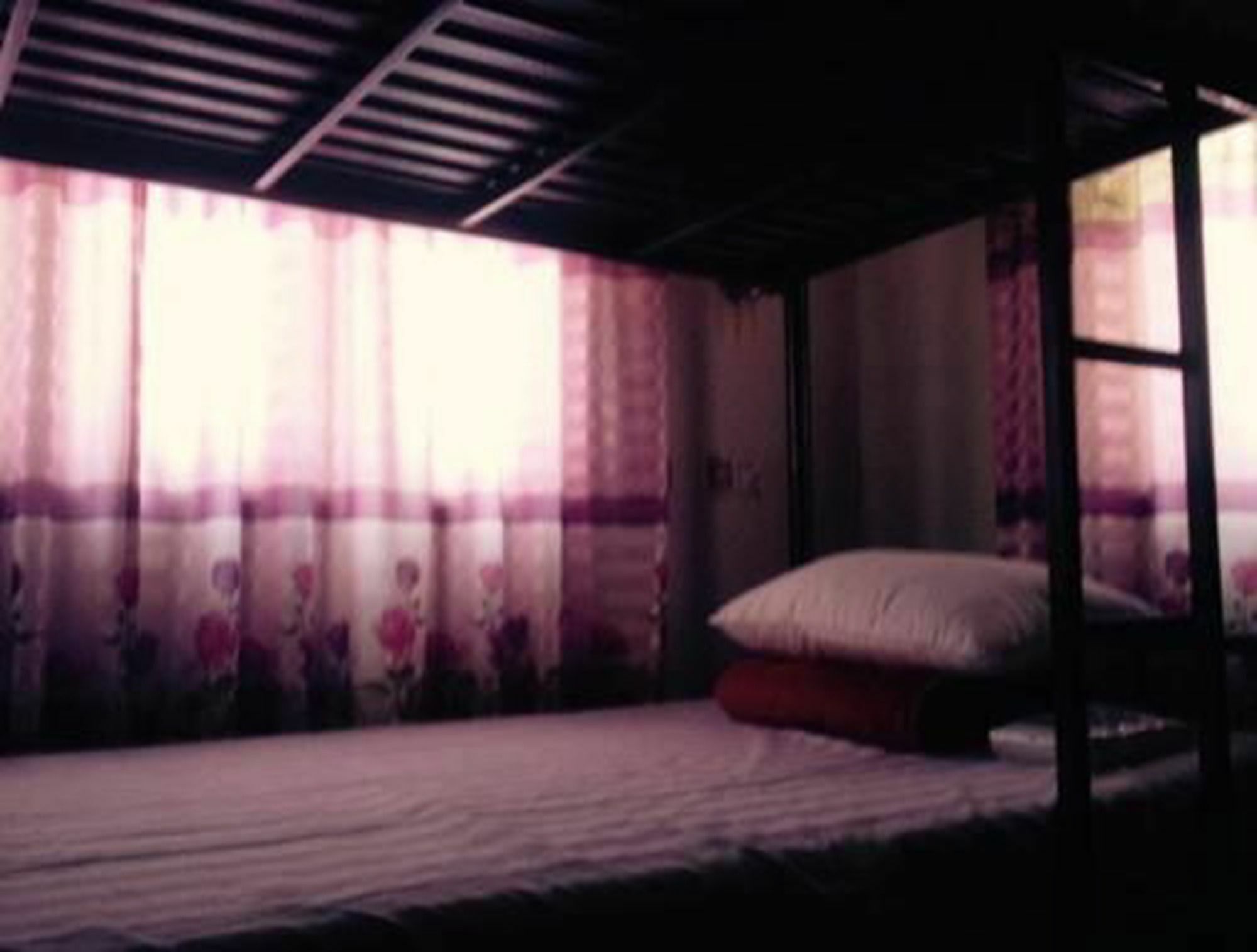 Lux Pillow Hostel Nyaung-U Екстериор снимка